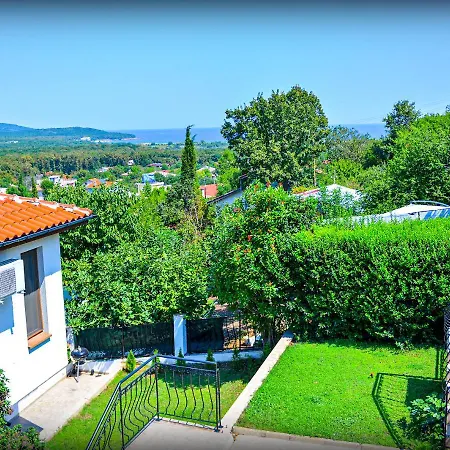 Πανσιόν Aspen Πριμόρσκο